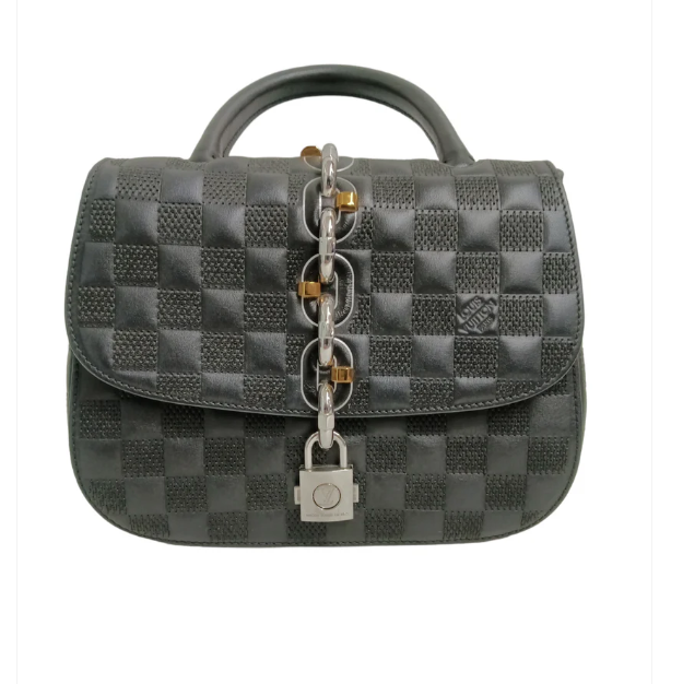 LOUIS VUITTON CHAIN IT PM LIMITED EDITION BLACK PL0197