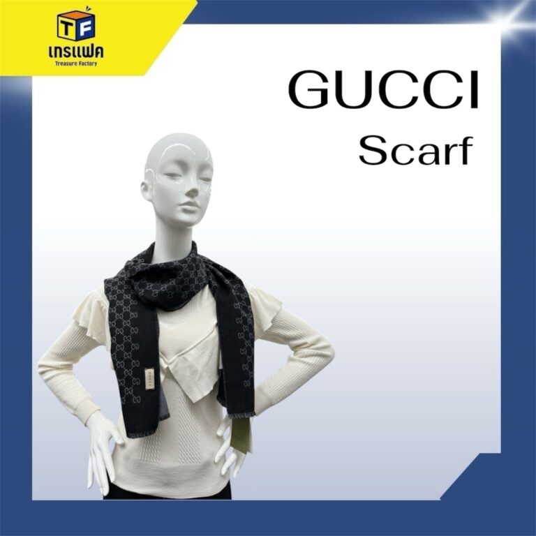 The Icon Reimagined: ผ้าพันคอ Gucci GG Wool Scarf