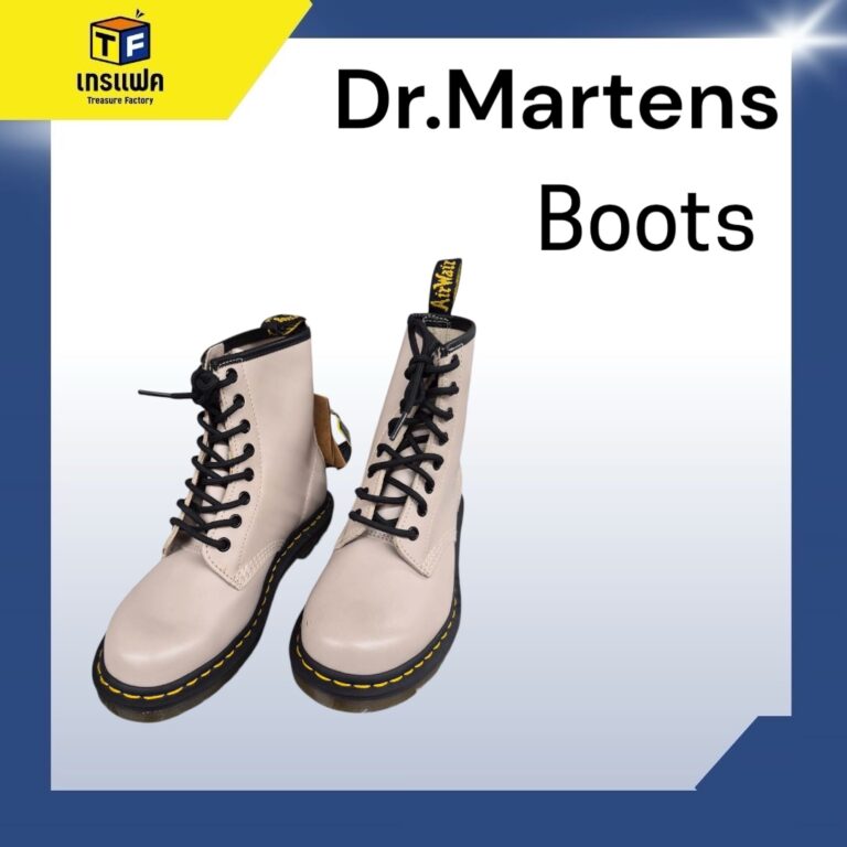 ไม่ว่าคุณจะแต่งตัวสไตล์ไหน Dr. Martens จะเติมเต็มลุคให้มีความหนักแน่นและโดดเด่น